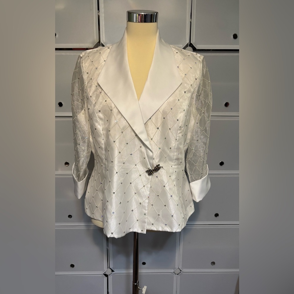 R&M Richards White Satin Blazer with Silver Accents